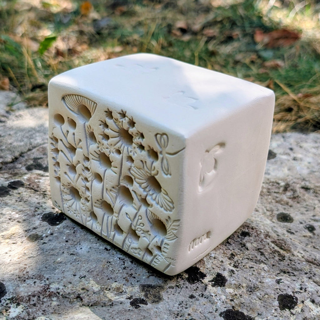 Bienenstein M Blumenwiese - Nisthilfe für Wildbienen