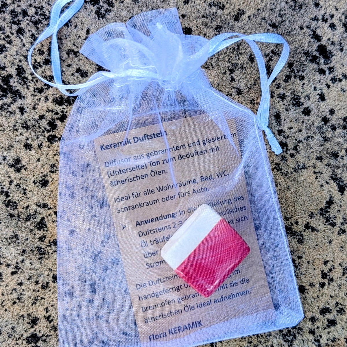 Duftstein CUBE aus Keramik für ätherische Öle